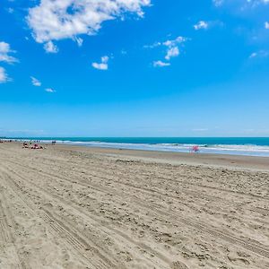 Beachcomber Inn & Suites